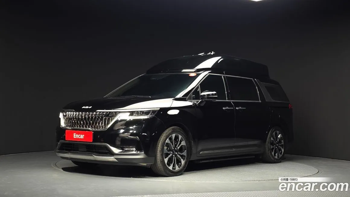 Kia Carnival — фото 1