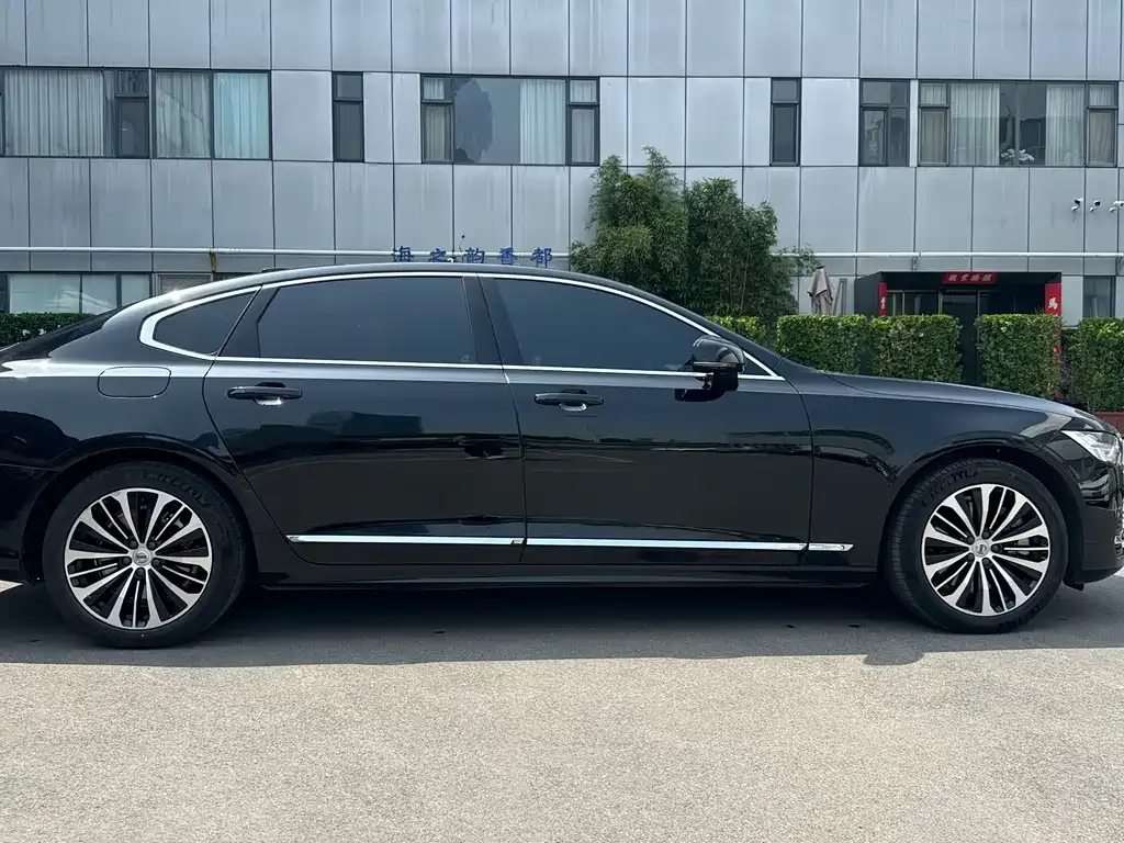 Volvo S90 PHEV — фото 9