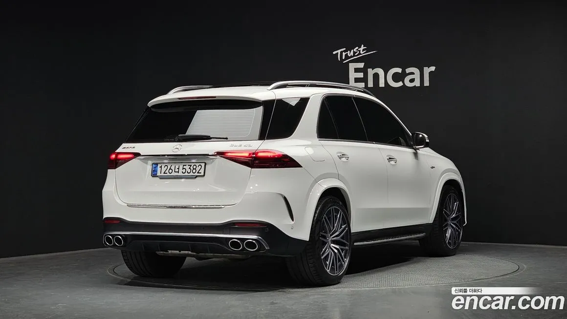 Mercedes-Benz GLE-Class — фото 9