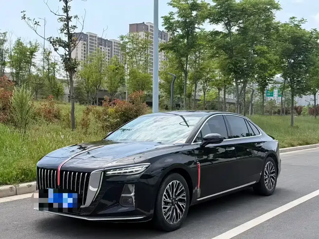 Hongqi H5 — фото 1