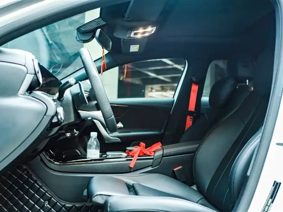 Mercedes-Benz A-Class — фото 10