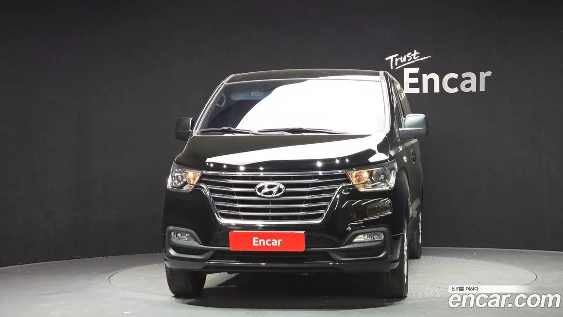 Hyundai Starex — фото 10