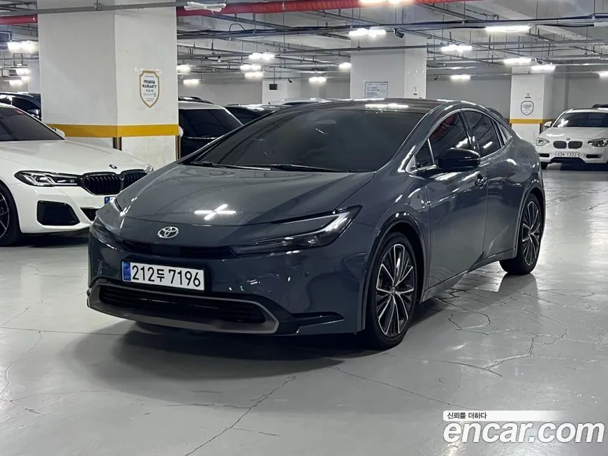 Toyota Prius — фото 1