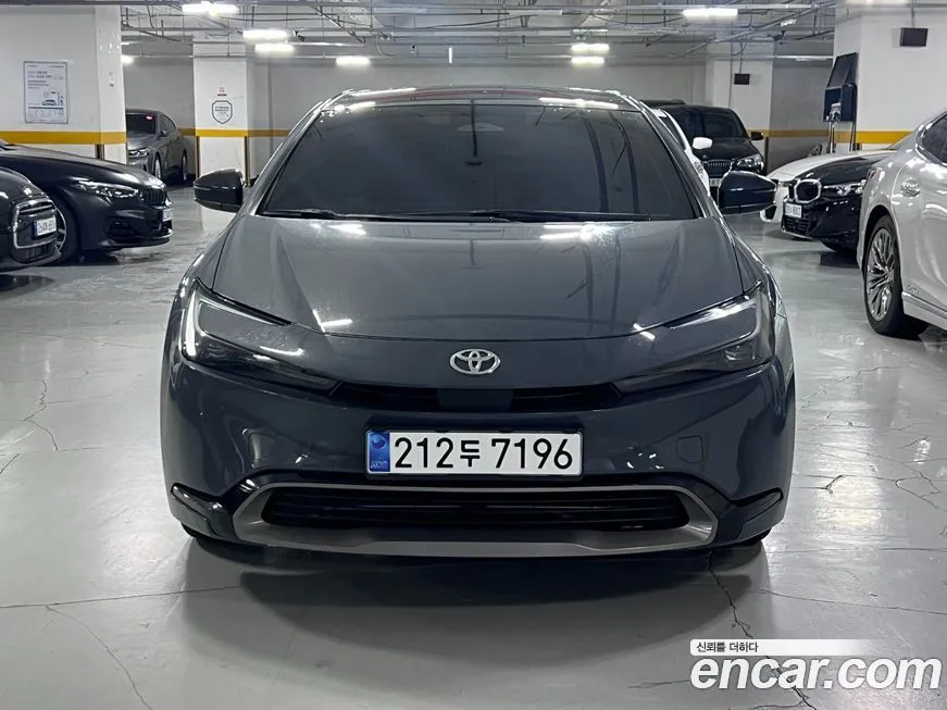 Toyota Prius — фото 5