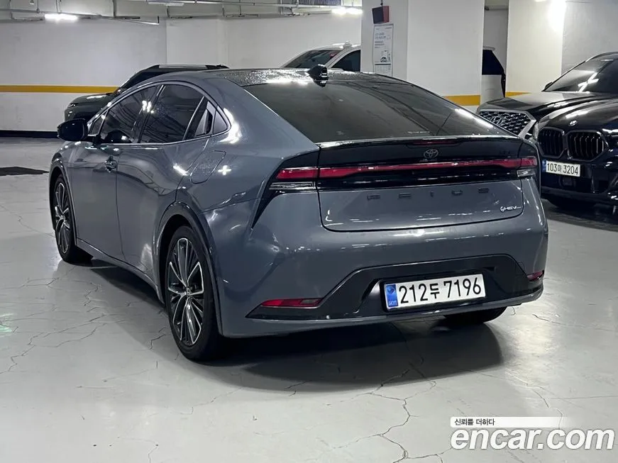 Toyota Prius — фото 10