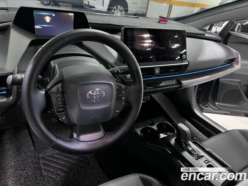 Toyota Prius — фото 6