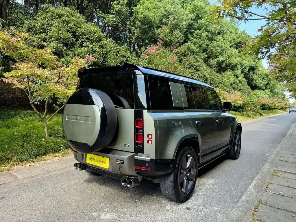 Land Rover Defender — фото 4