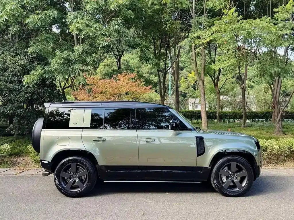 Land Rover Defender — фото 8