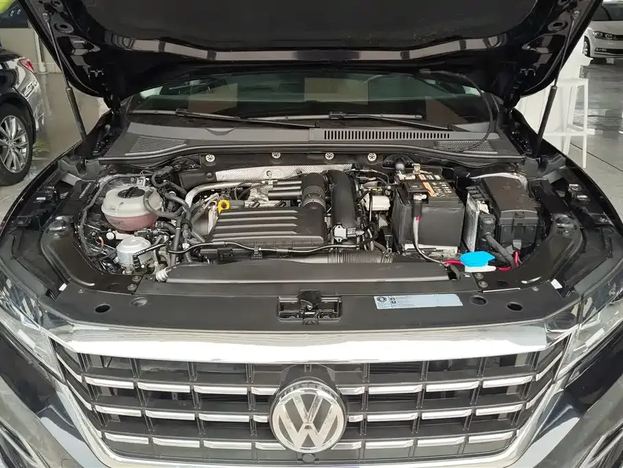 Volkswagen Passat — фото 9