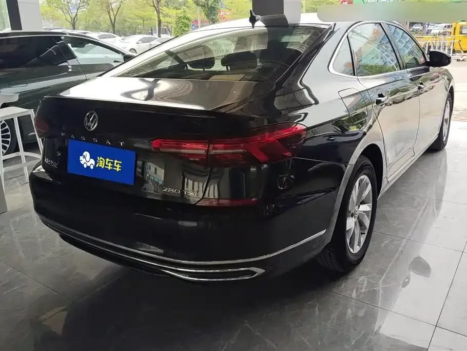 Volkswagen Passat — фото 10