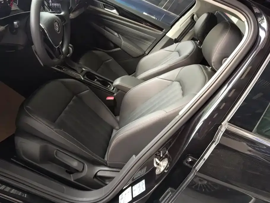 Volkswagen Passat — фото 5