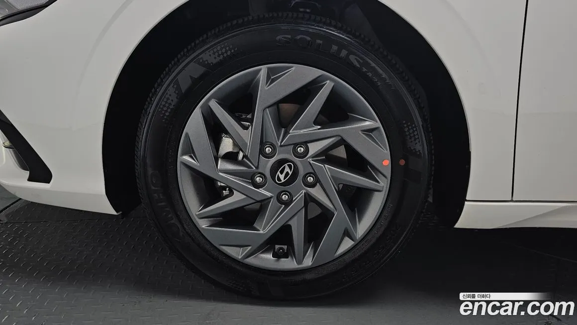 Hyundai AVANTE — фото 4