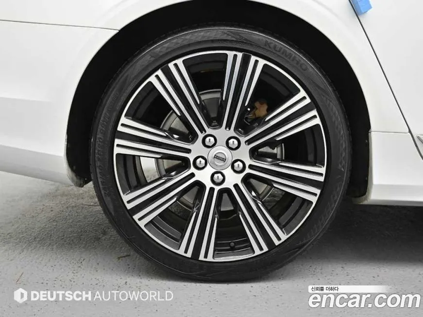 Volvo S90 — фото 10
