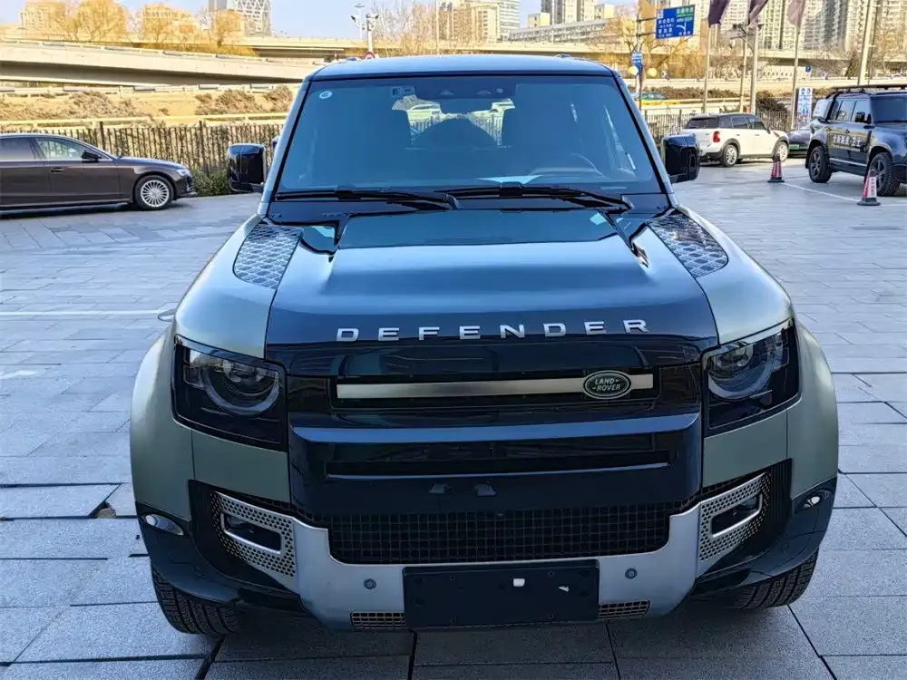 Land Rover Defender — фото 10