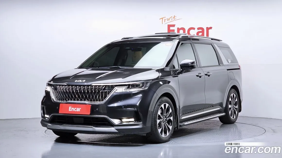 Kia Carnival — фото 1