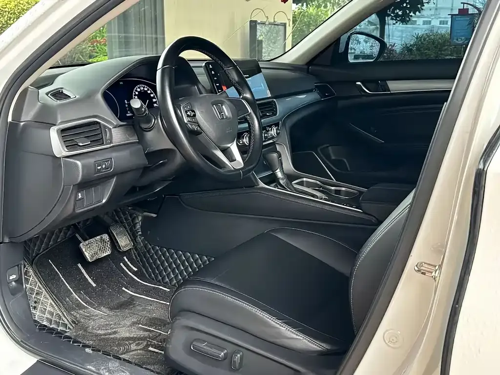 Honda Accord — фото 4