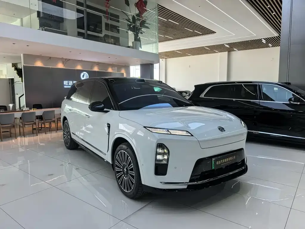 NIO ES8 — фото 3