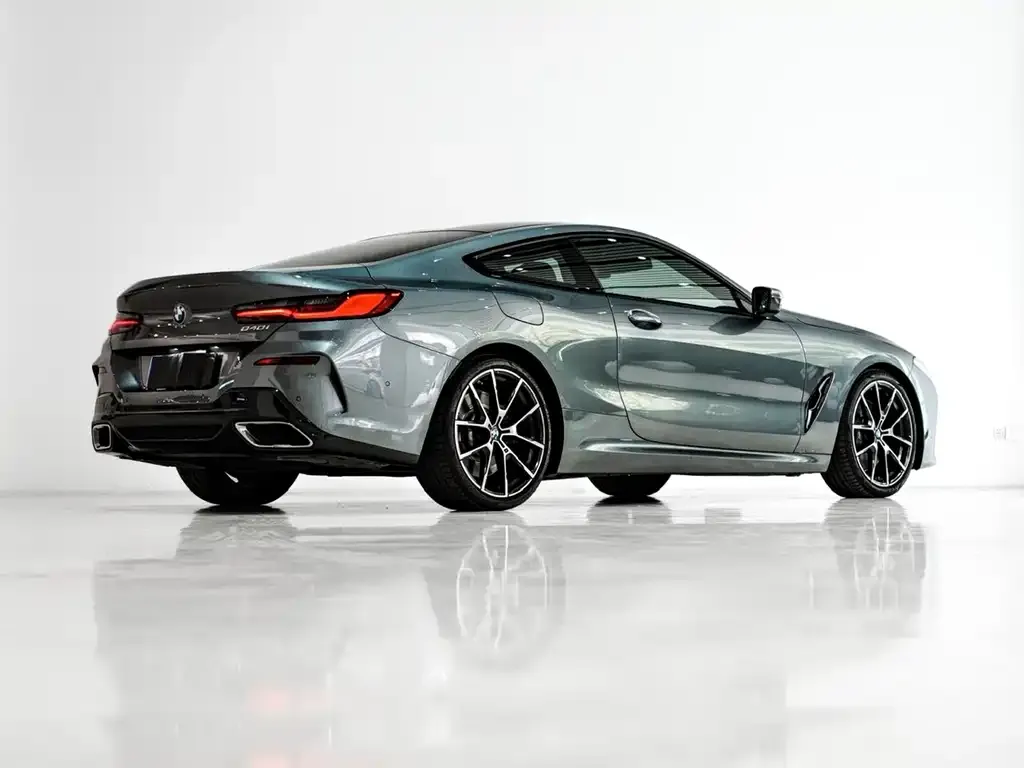 BMW 8 Series — фото 4