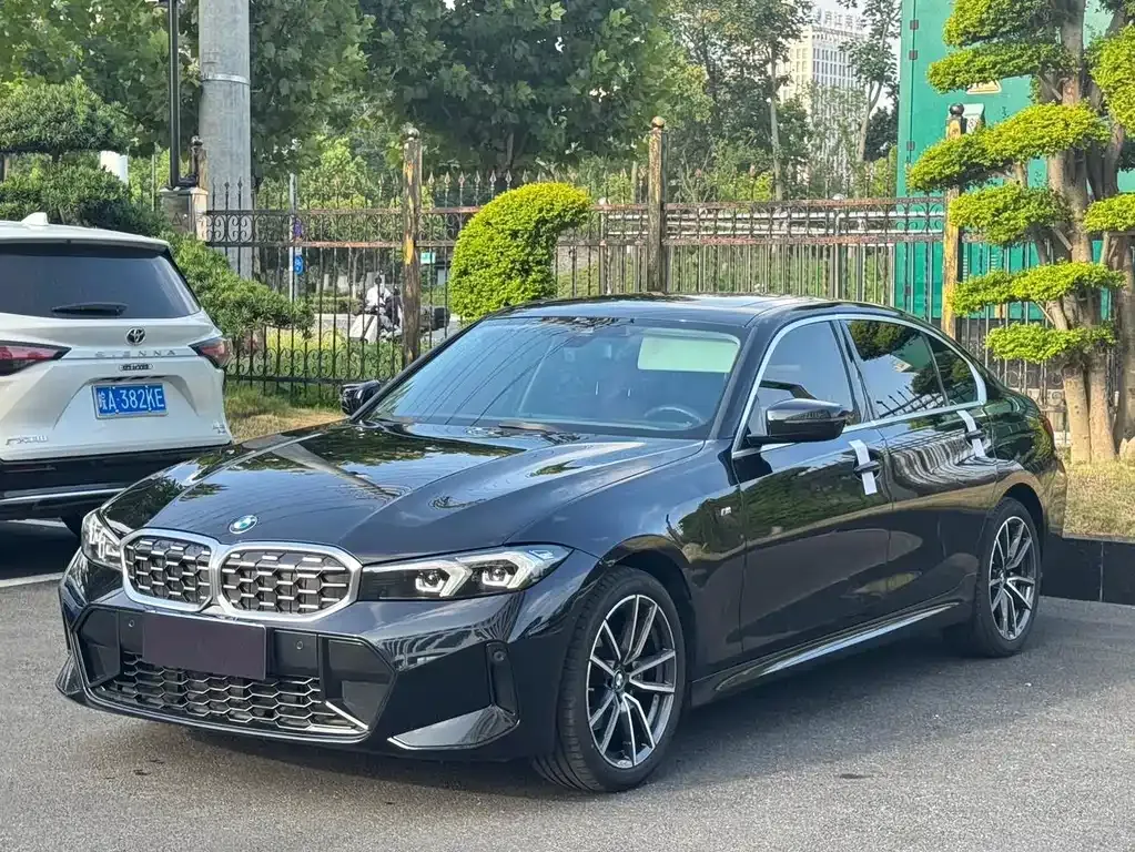 BMW 3 Series — фото 1