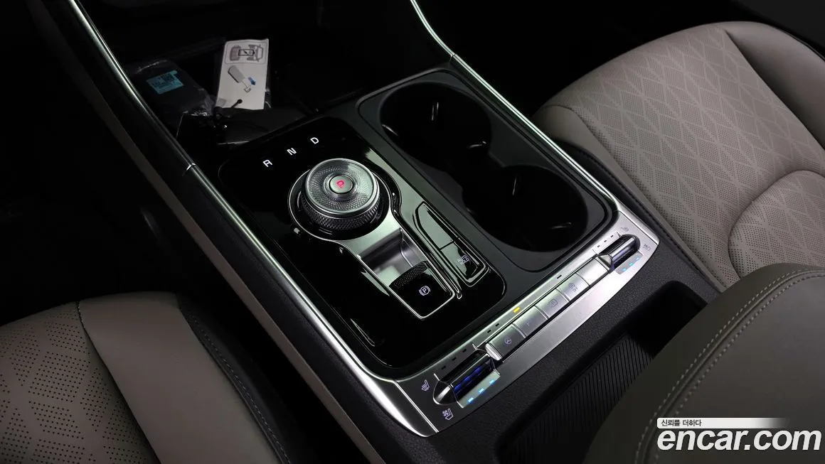 Kia Carnival — фото 10