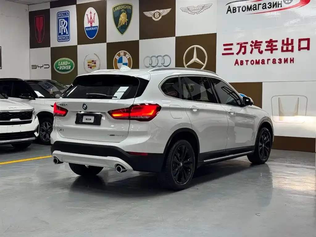 BMW X1 — фото 3