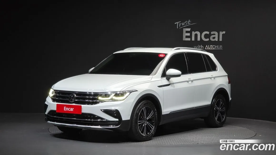 Volkswagen Tiguan — фото 1