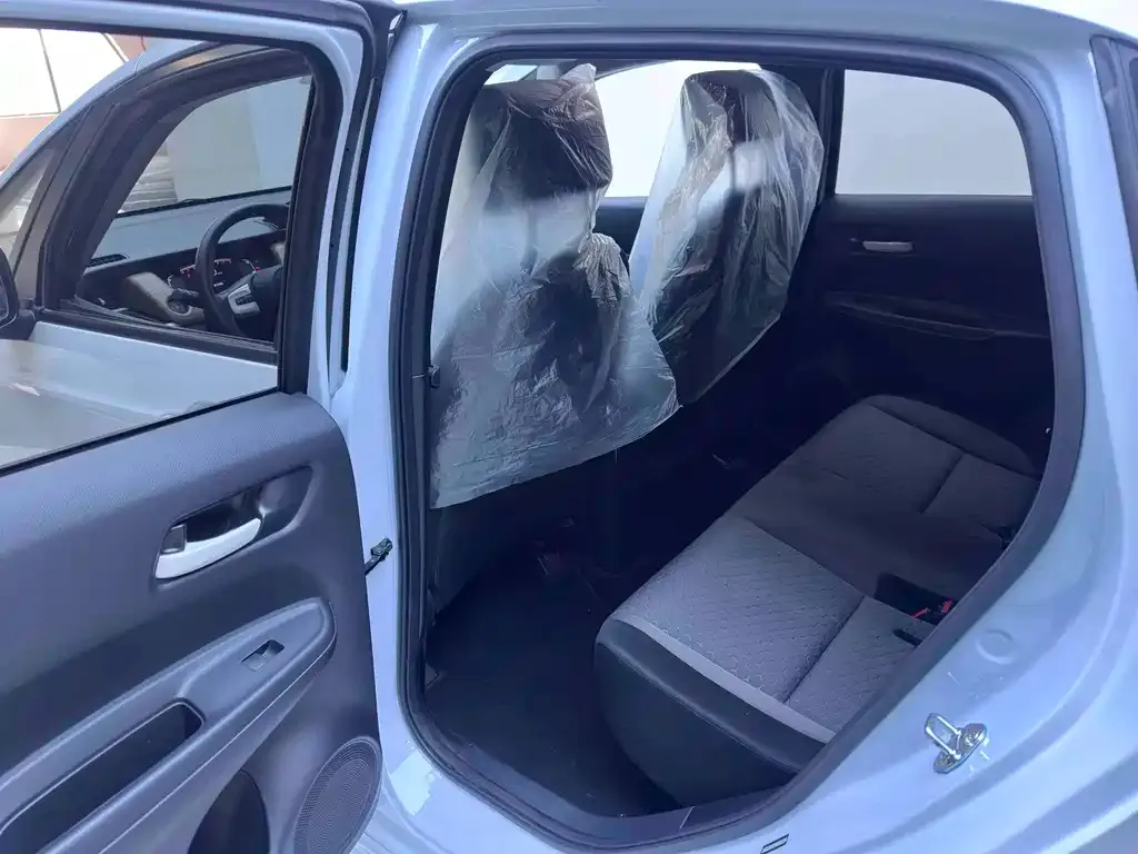 Honda Fit — фото 10