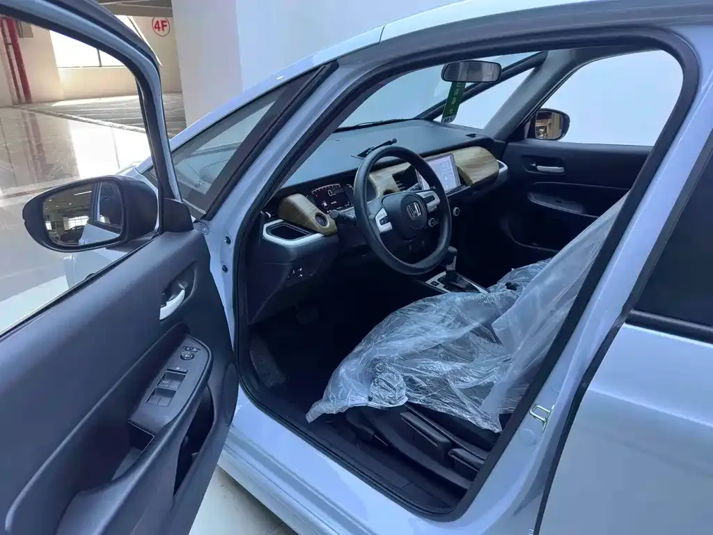 Honda Fit — фото 9