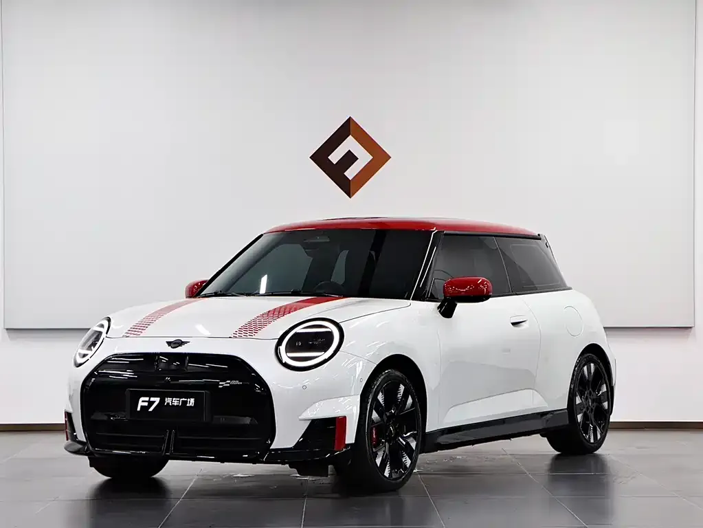 MINI Aceman JCW Electric — фото 1