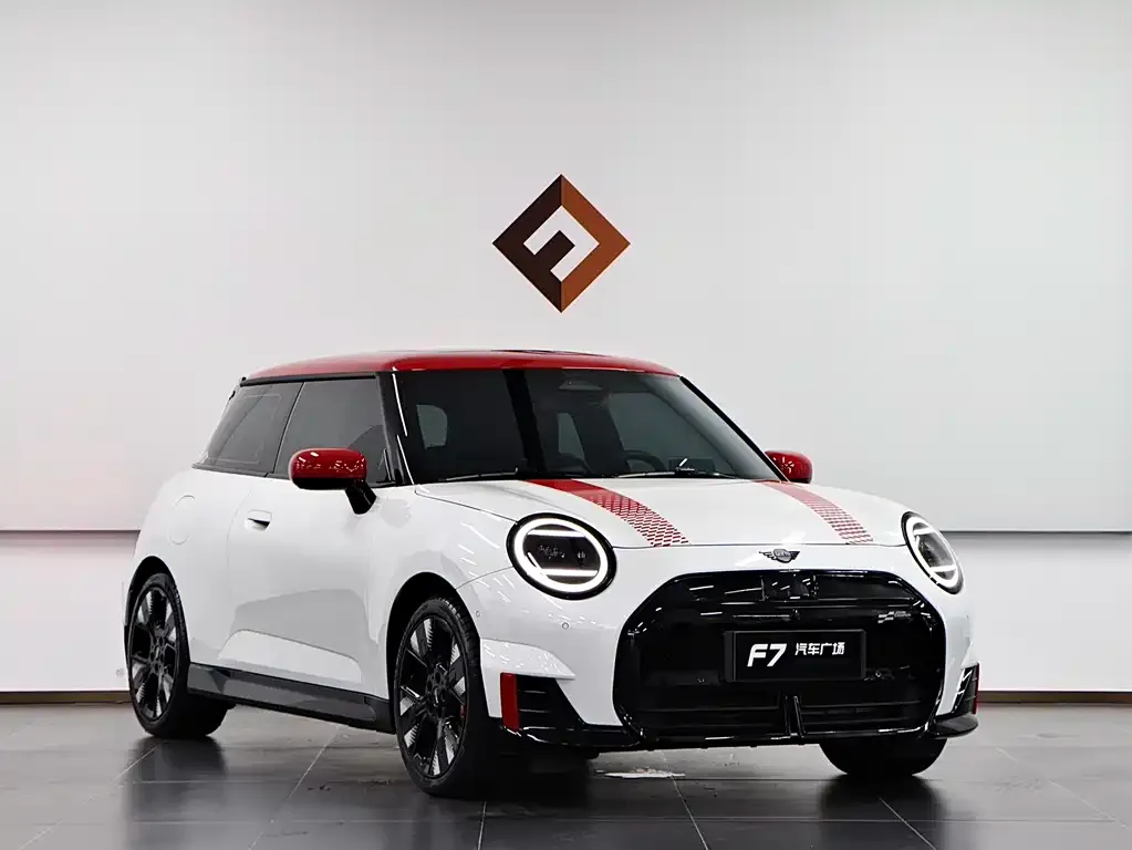 MINI Aceman JCW Electric — фото 5