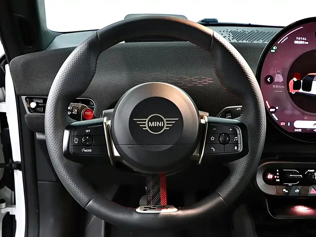 MINI Aceman JCW Electric — фото 9
