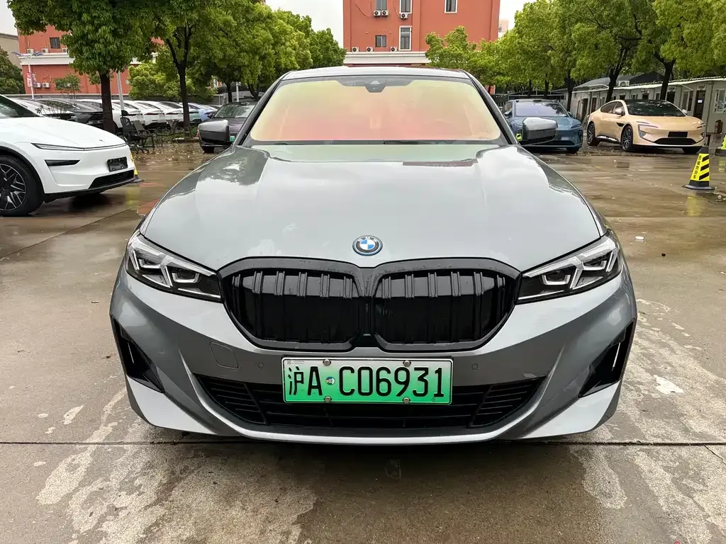 BMW i3 — фото 1