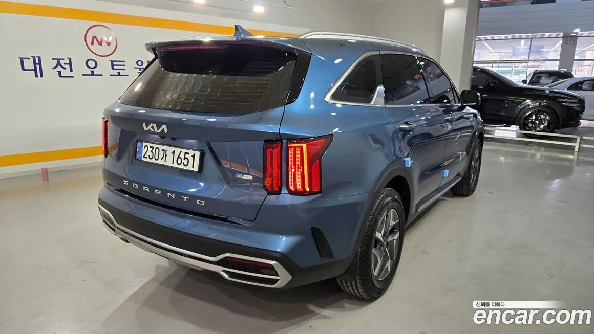 Kia Sorento — фото 10