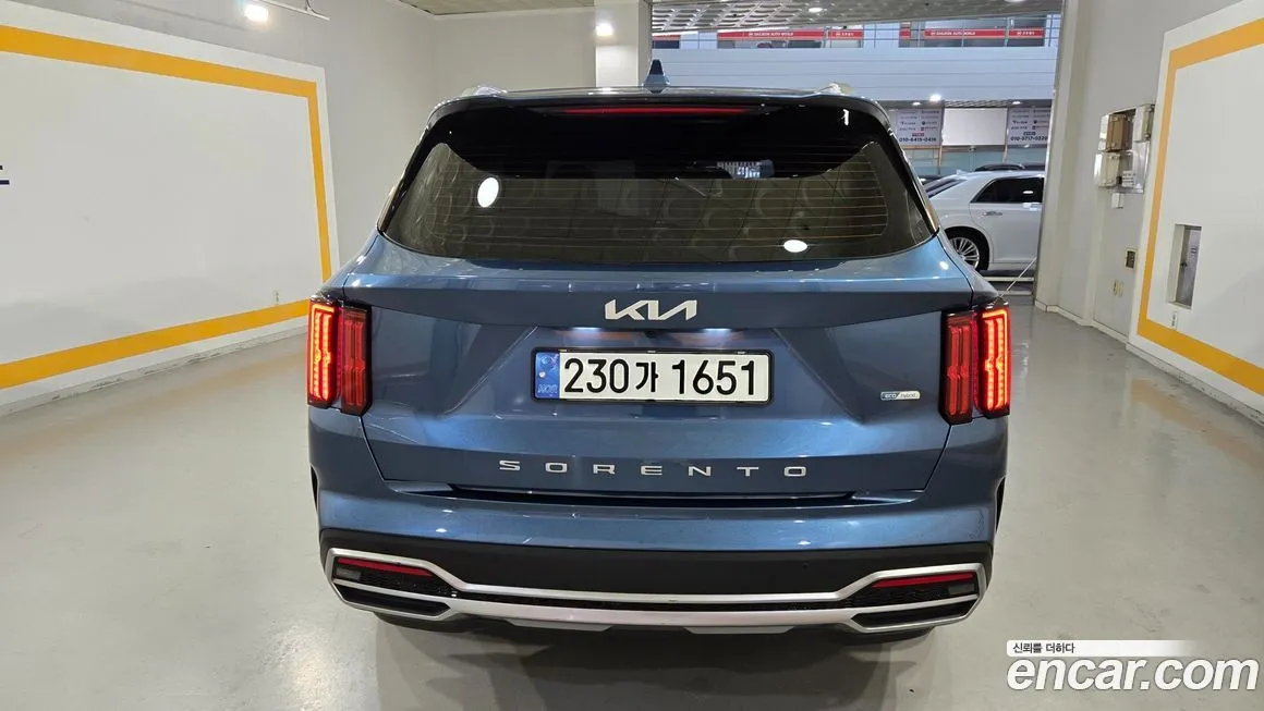 Kia Sorento — фото 9