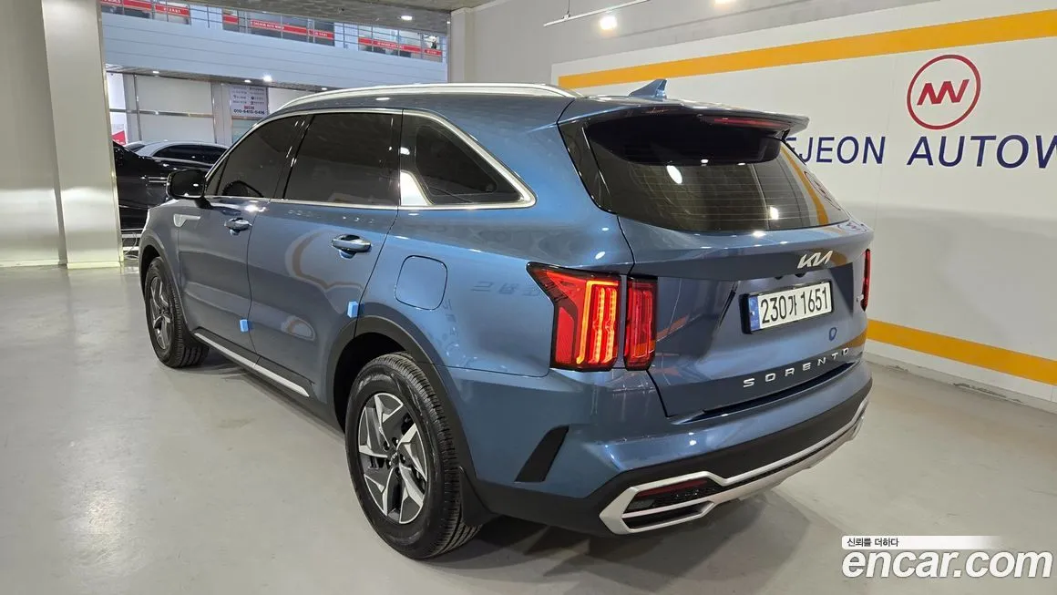 Kia Sorento — фото 7
