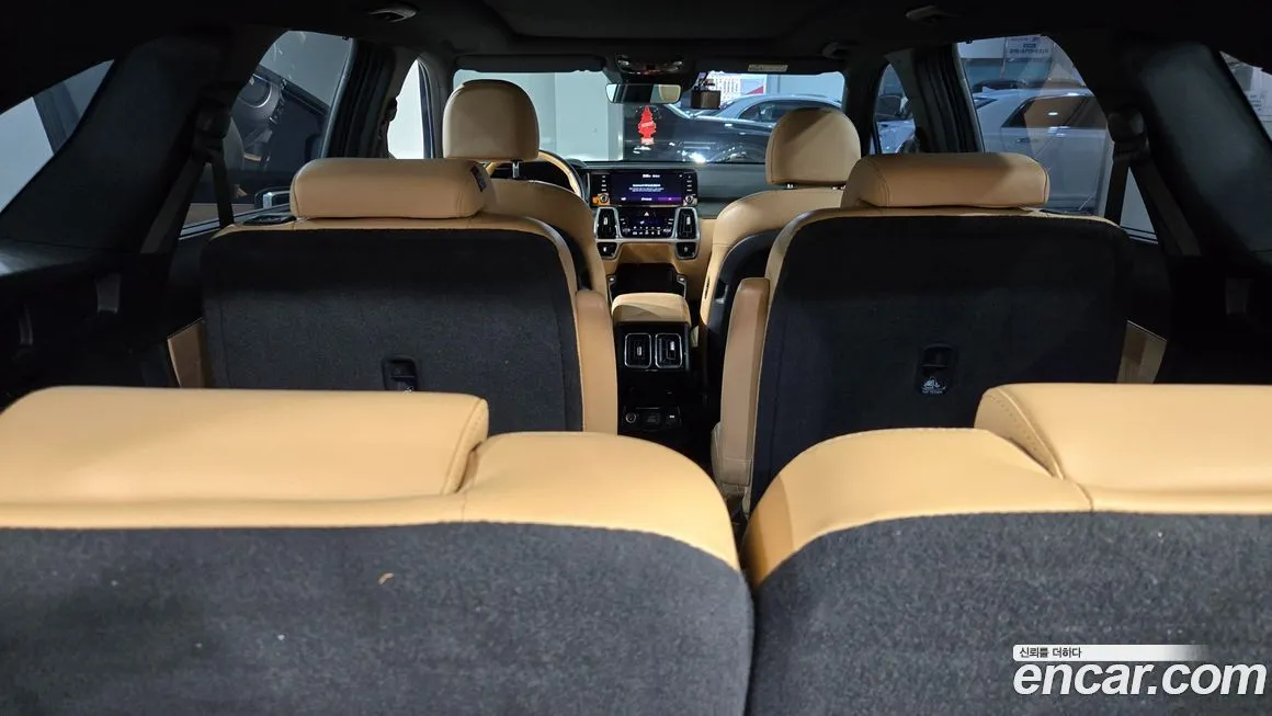 Kia Sorento — фото 8