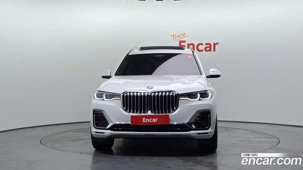 BMW X7 — фото 2