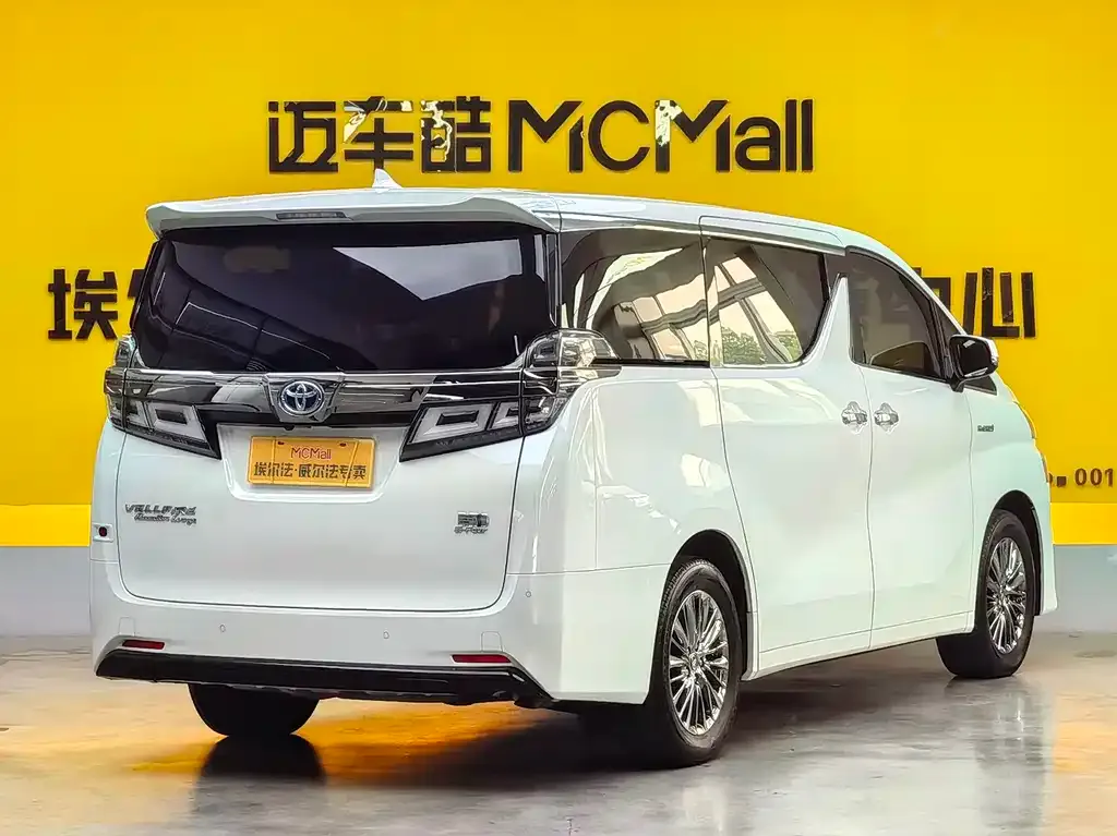 Toyota Vellfire — фото 10