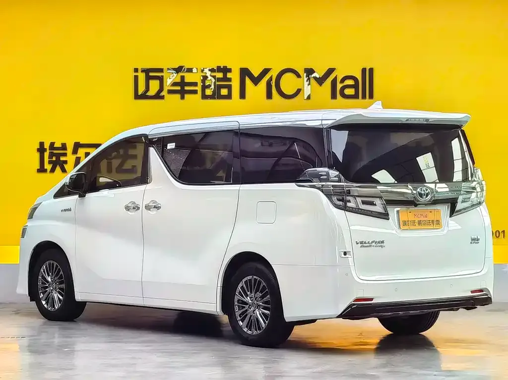 Toyota Vellfire — фото 2