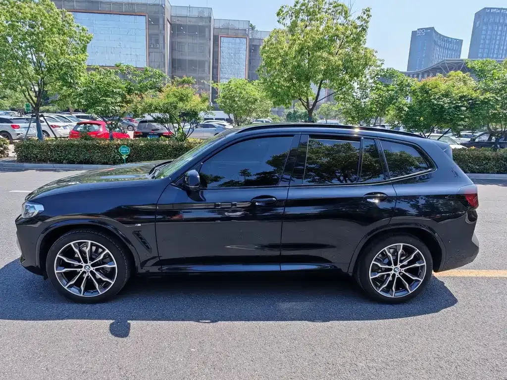 BMW X3 — фото 9