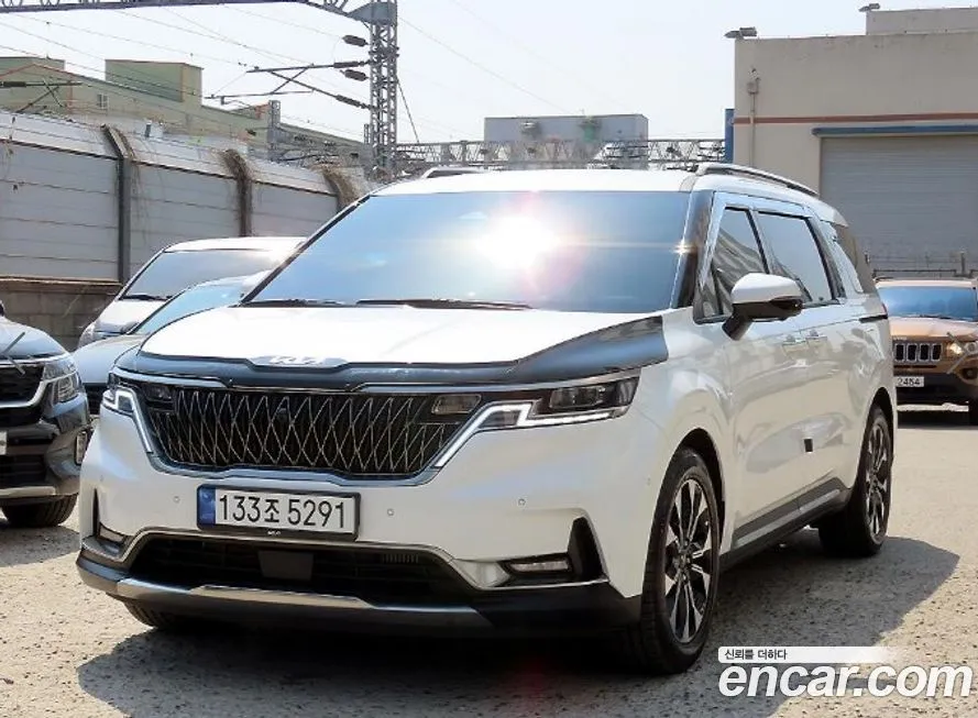 Kia Carnival — фото 2