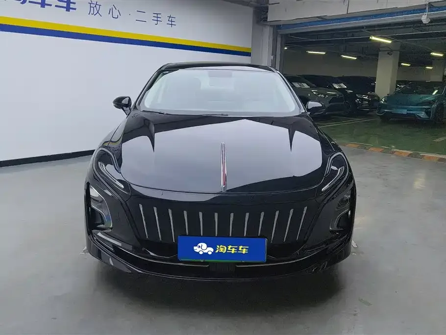 Hongqi E-QM5 — фото 10
