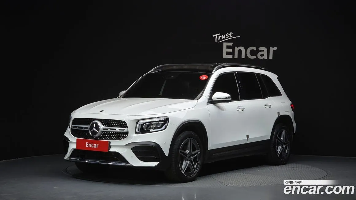 Mercedes-Benz GLB-Class — фото 1
