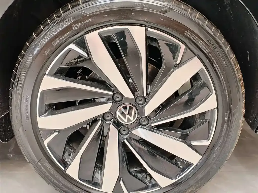 Volkswagen Passat — фото 4
