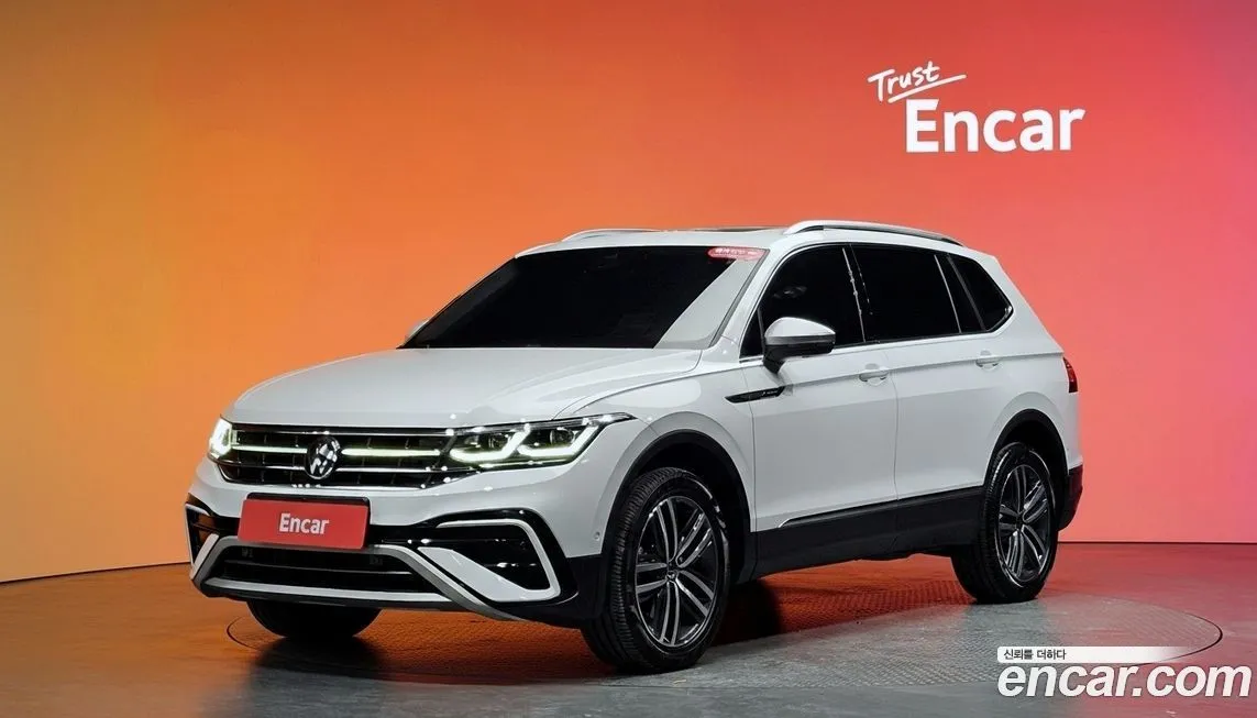 Volkswagen Tiguan — фото 1