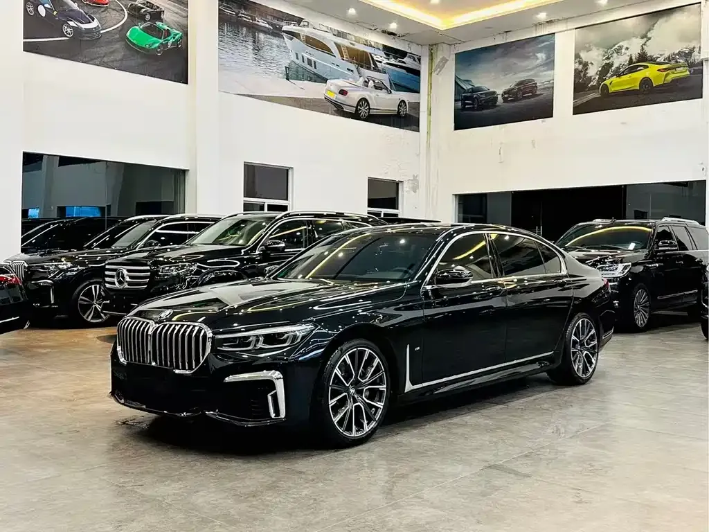 BMW 7 Series — фото 1