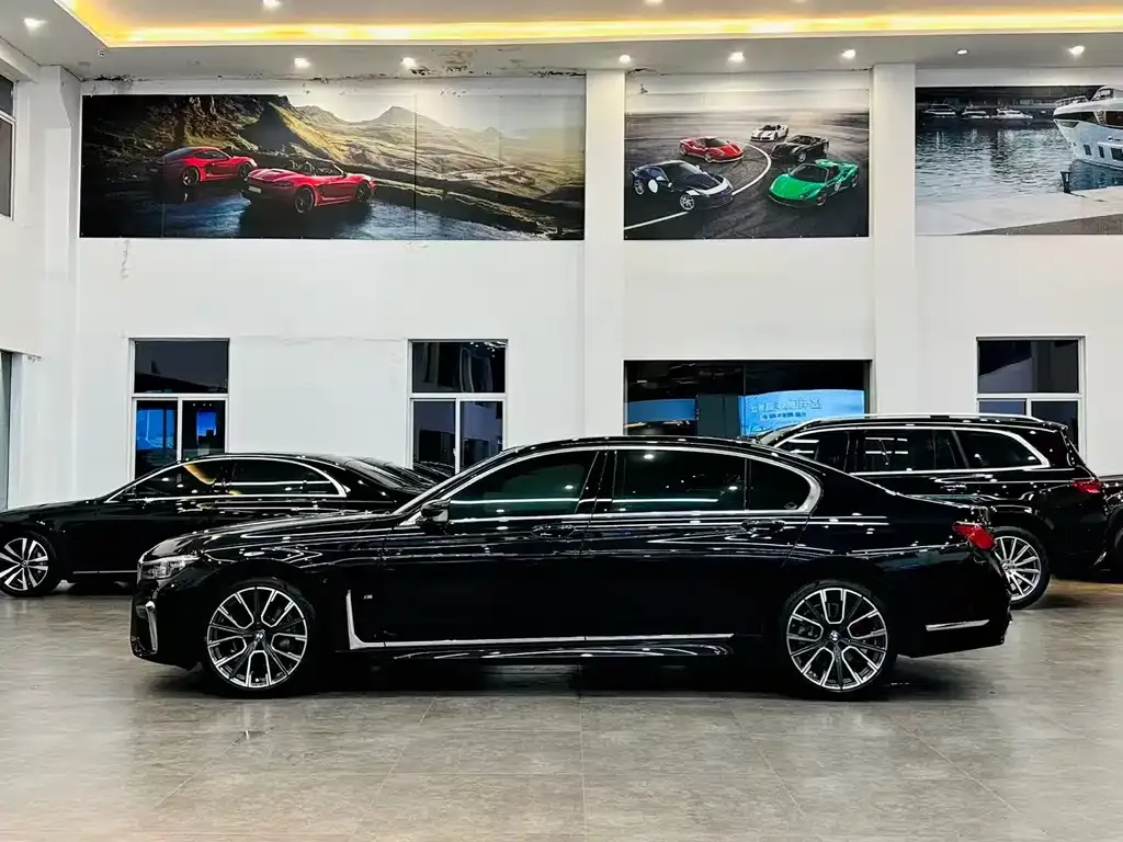BMW 7 Series — фото 5