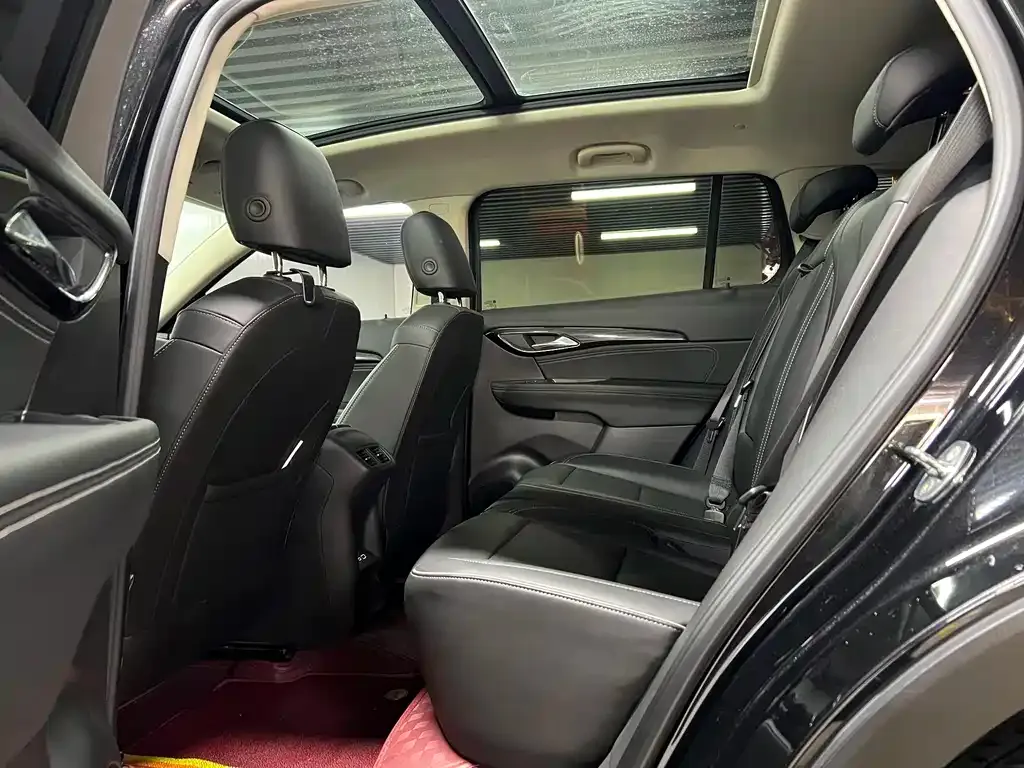 Buick Envision Plus — фото 7
