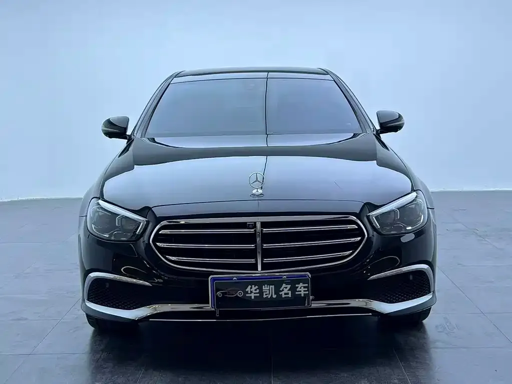 Mercedes-Benz E-Class — фото 6