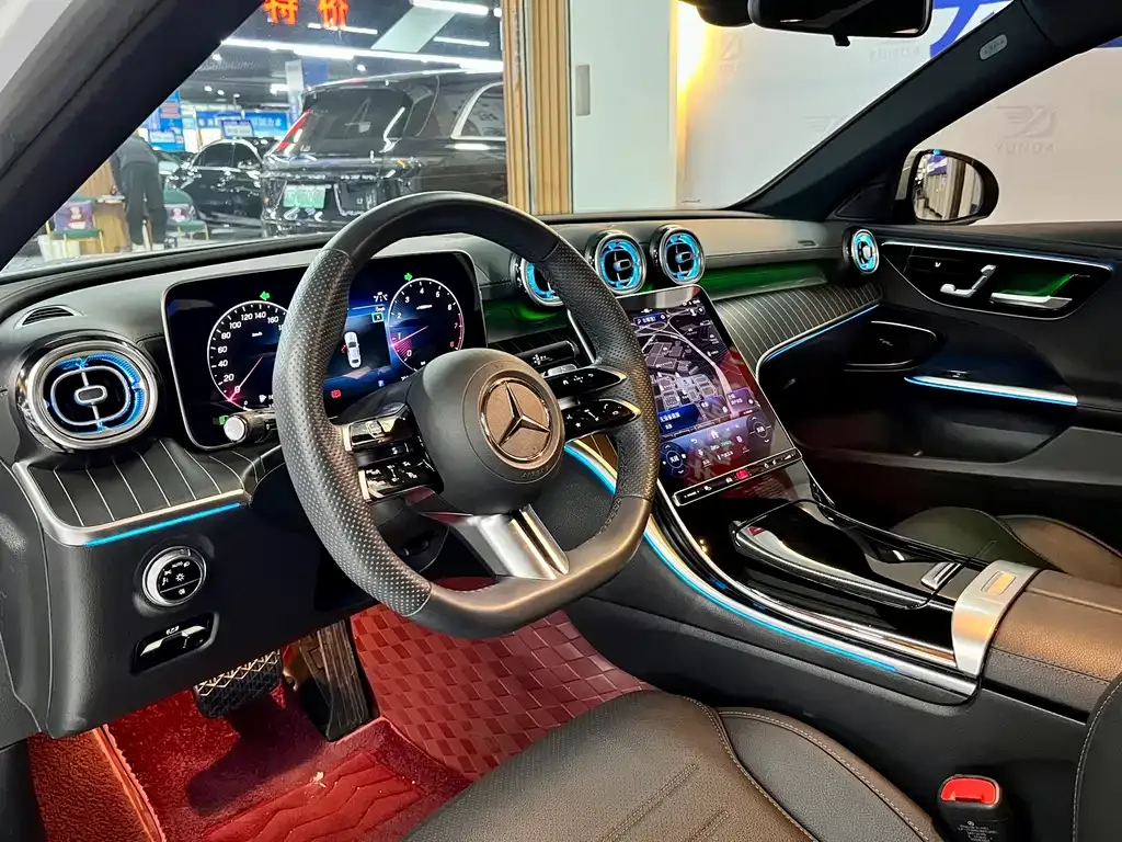 Mercedes-Benz C-Class — фото 10